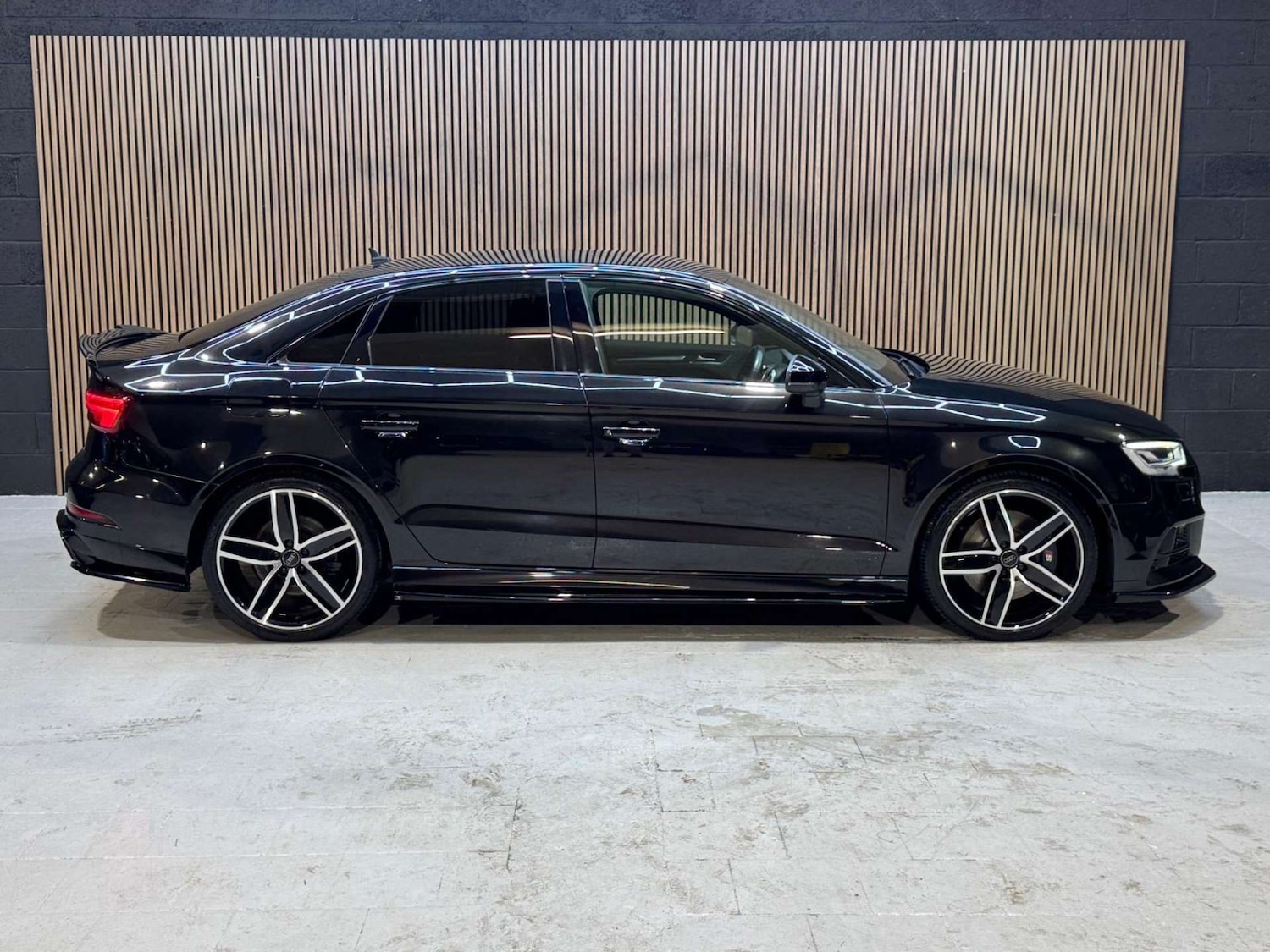 Used Audi A3 2018 for sale - 76830871: Photo 11