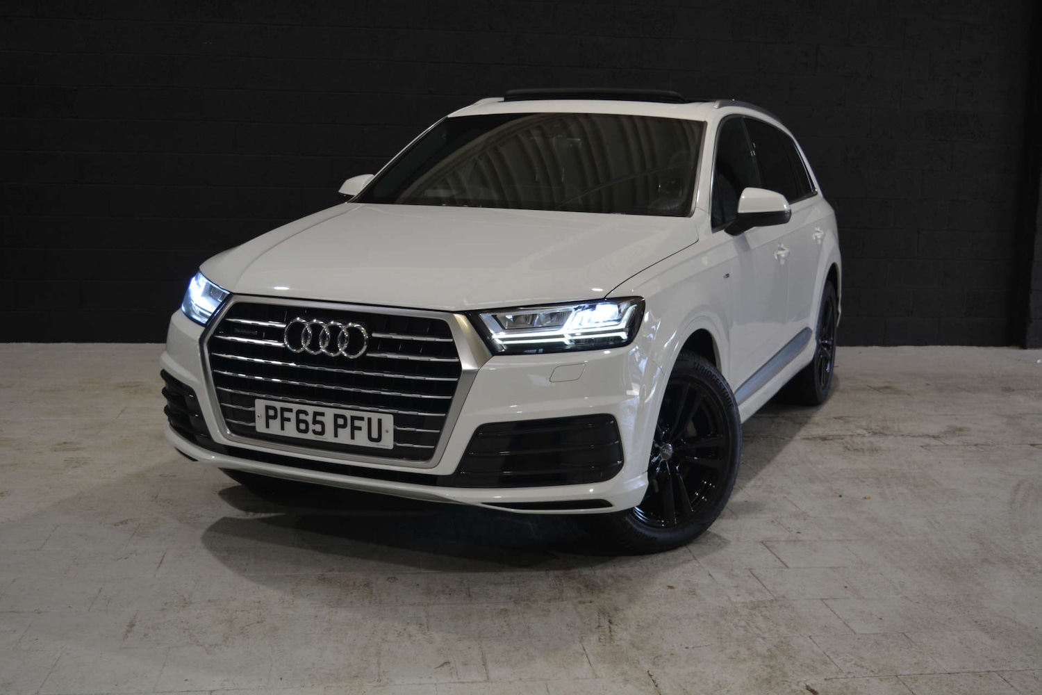 Used Audi Q7 2015 for sale - 76881614: Photo 4