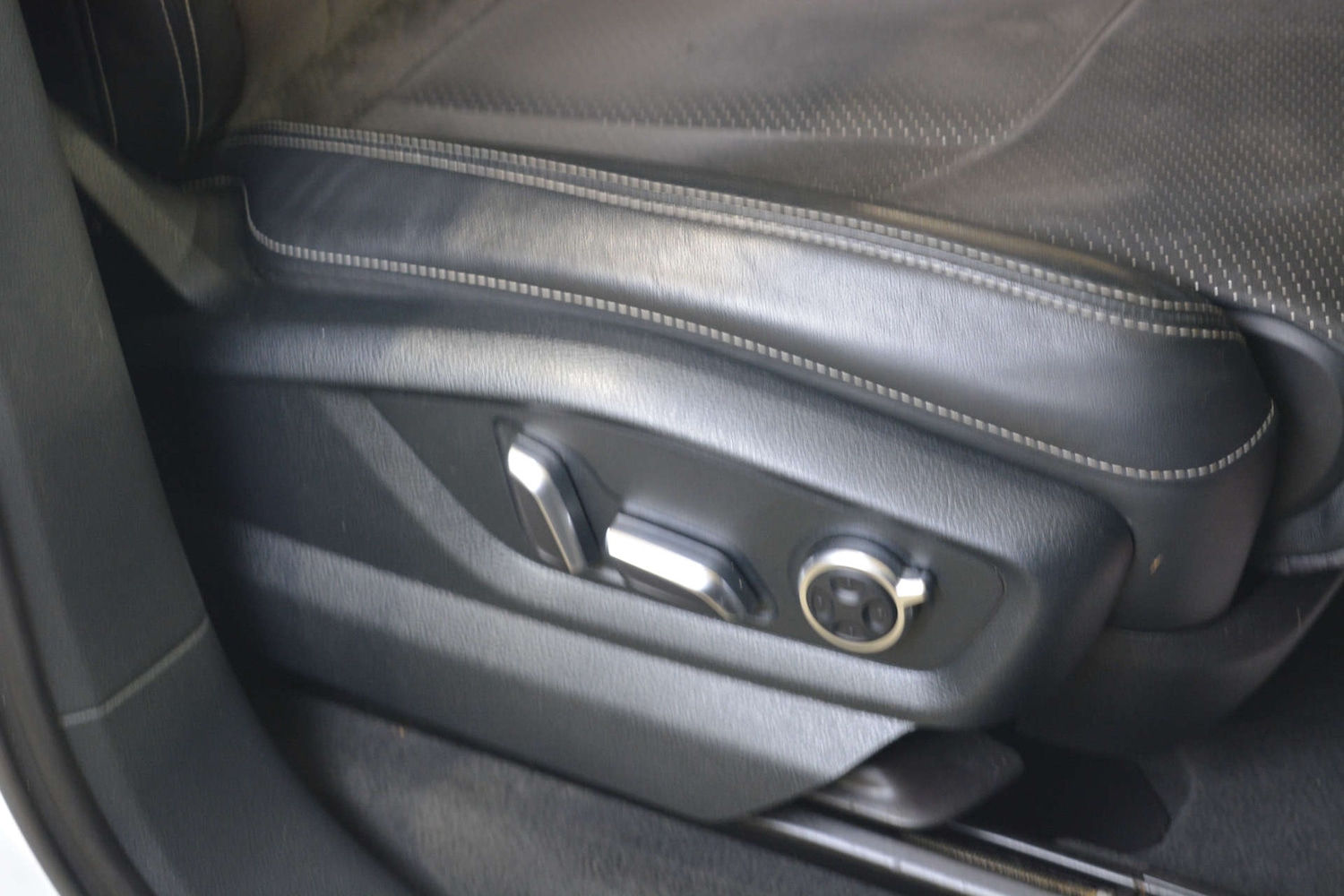 Used Audi Q7 2015 for sale - 76881614: Photo 41