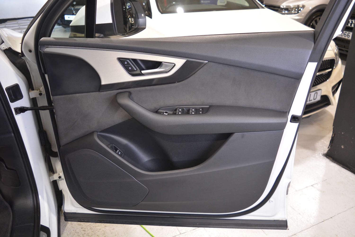 Used Audi Q7 2015 for sale - 76881614: Photo 45