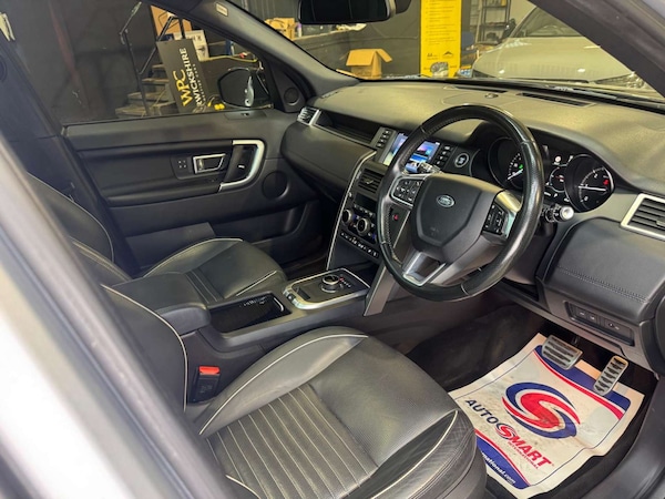 Used Land Rover Discovery Sport 2017 for sale - 76319711: Photo 3