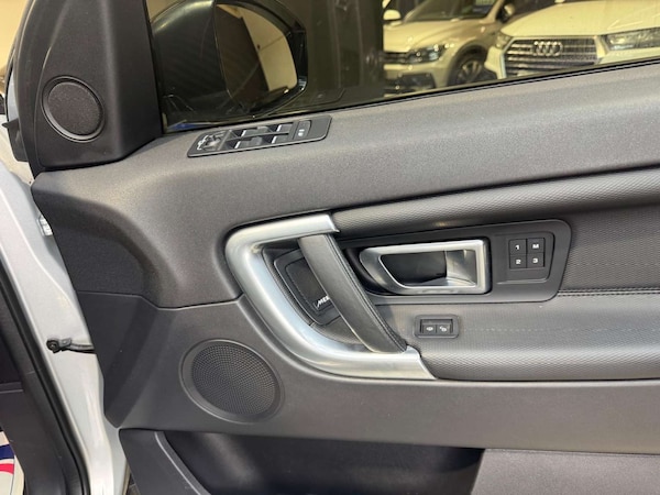 Used Land Rover Discovery Sport 2017 for sale - 76319711: Photo 48