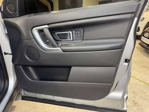 Used Land Rover Discovery Sport 2017 for sale - 76319711: Photo 49