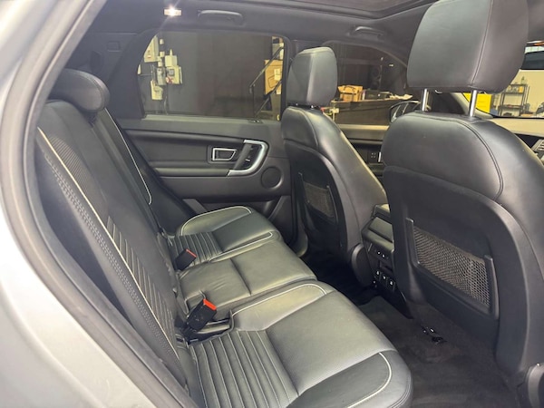 Used Land Rover Discovery Sport 2017 for sale - 76319711: Photo 6