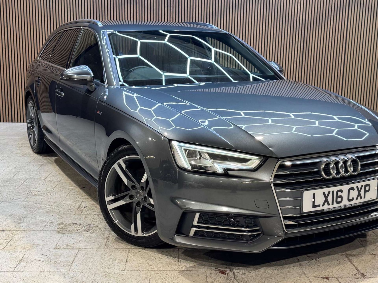 Used Audi A4 2016 for sale - 77310963: Photo 14