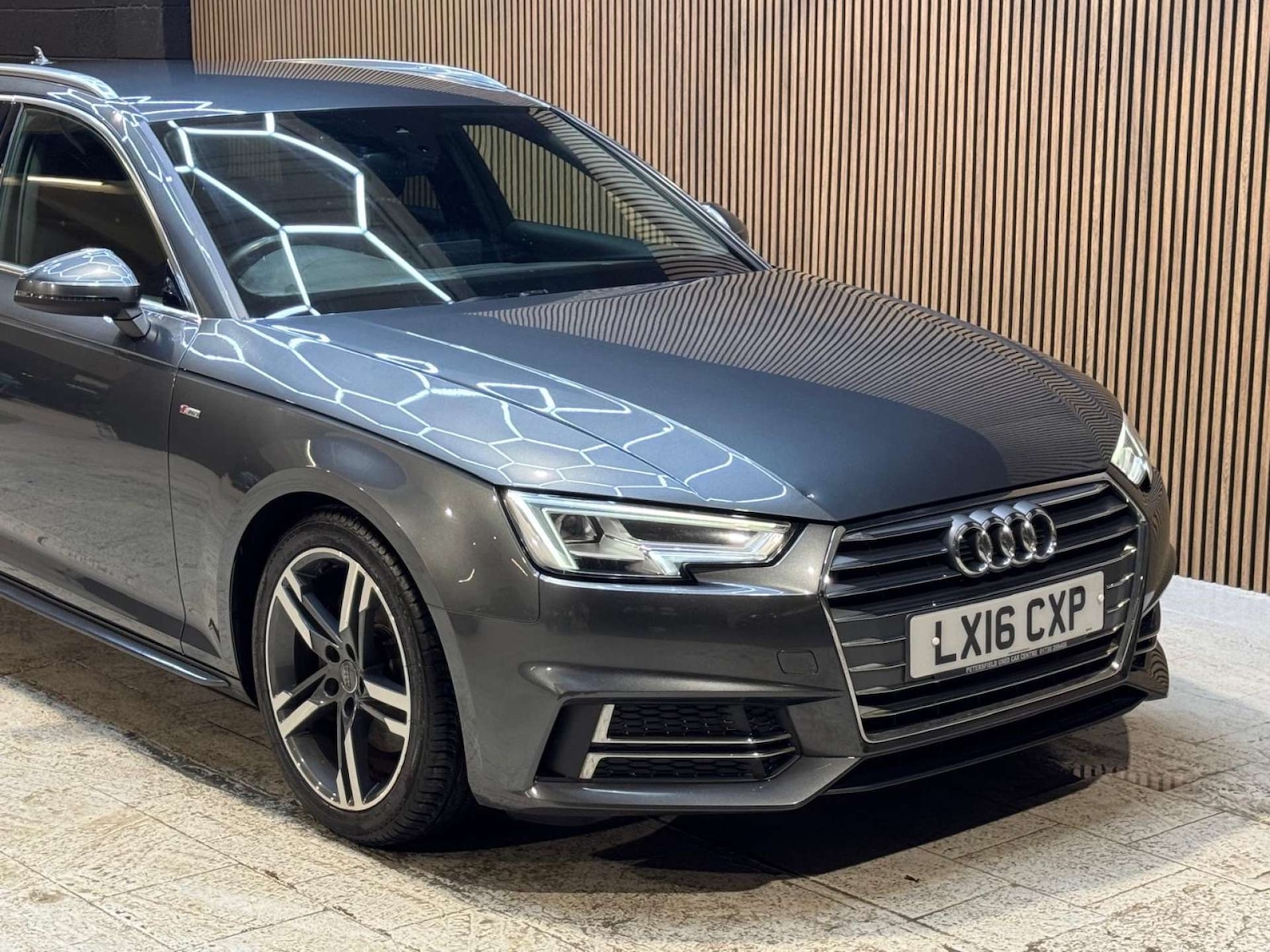 Used Audi A4 2016 for sale - 77310963: Photo 19