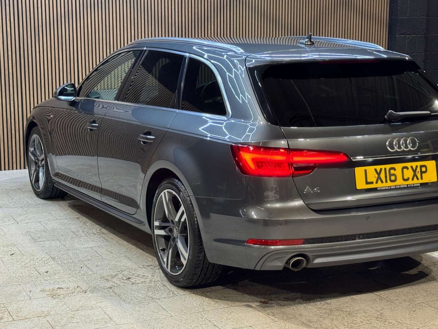 Used Audi A4 2016 for sale - 77310963: Photo 23