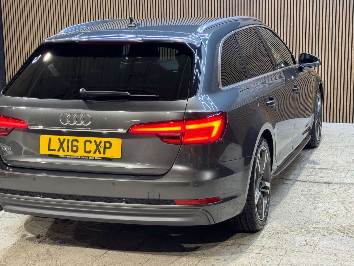 Used Audi A4 2016 for sale - 77310963: Photo 24