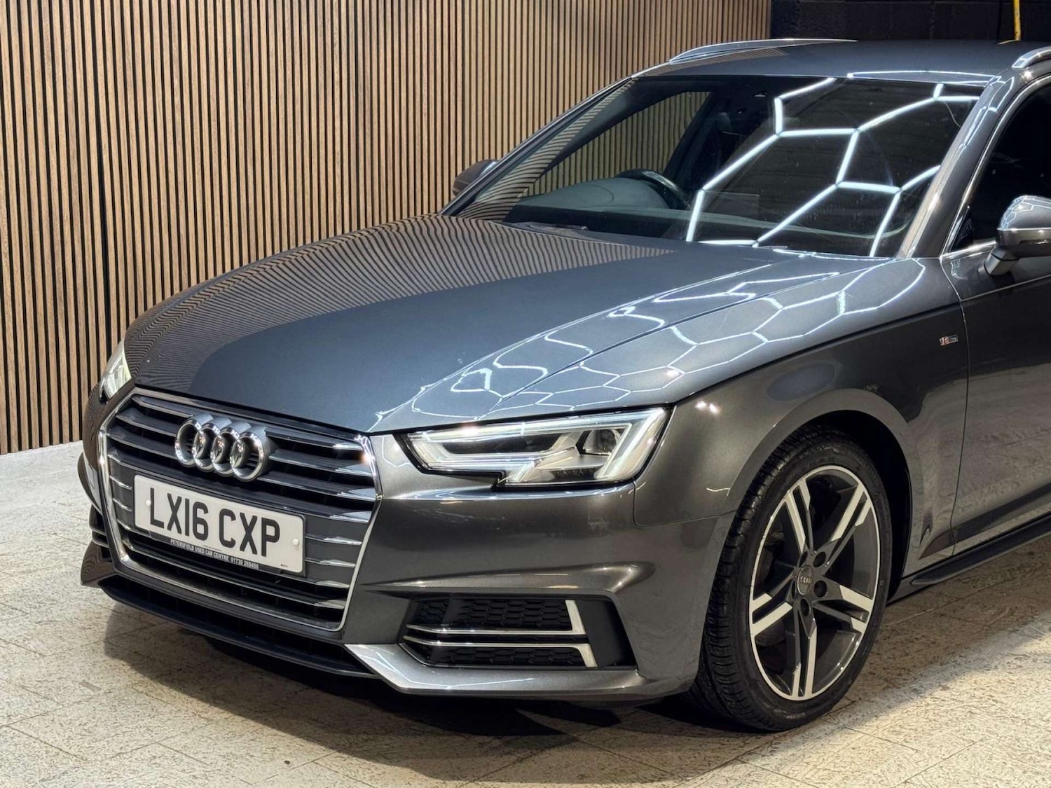 Used Audi A4 2016 for sale - 77310963: Photo 28