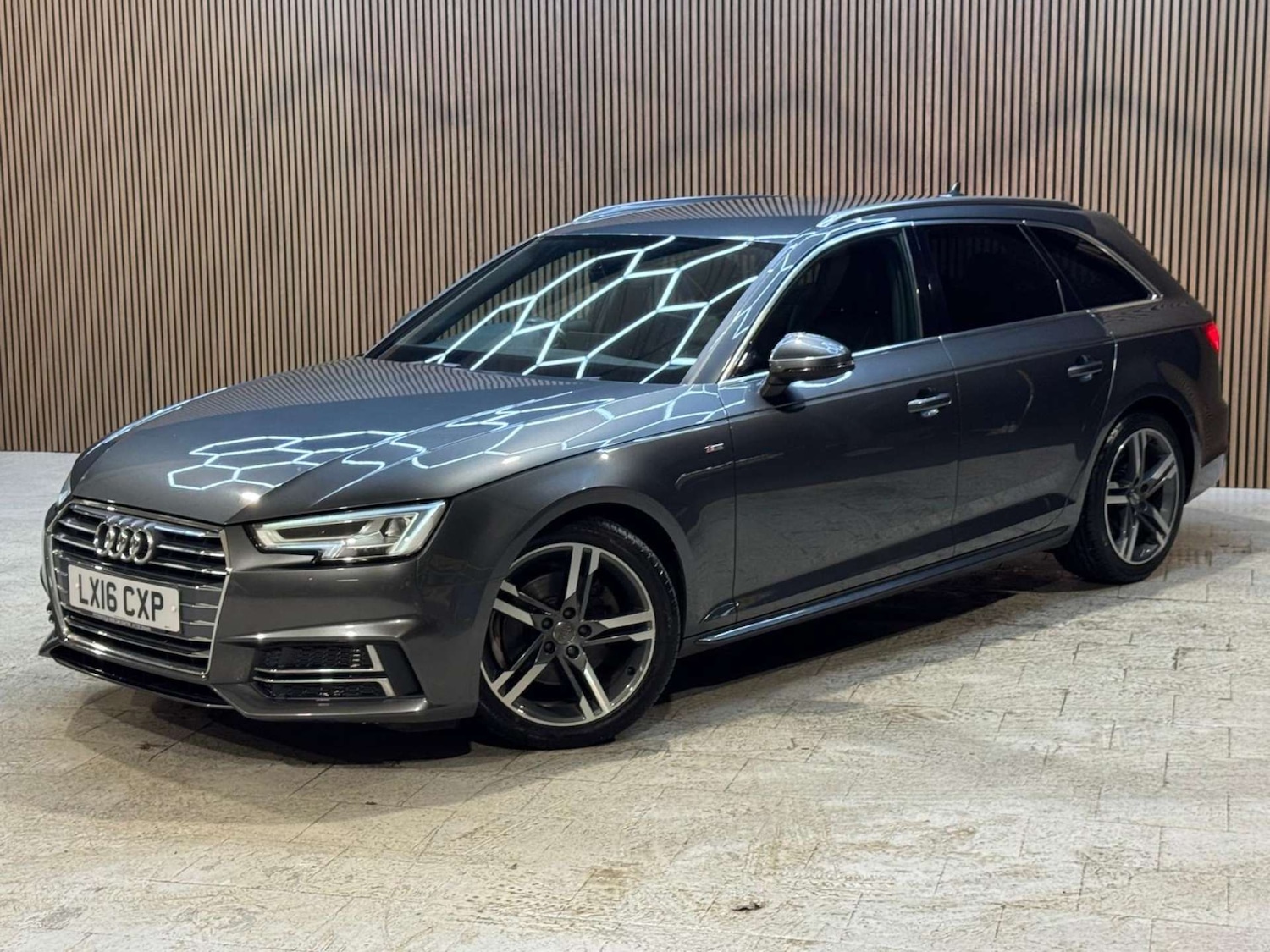 Used Audi A4 2016 for sale - 77310963: Photo 34