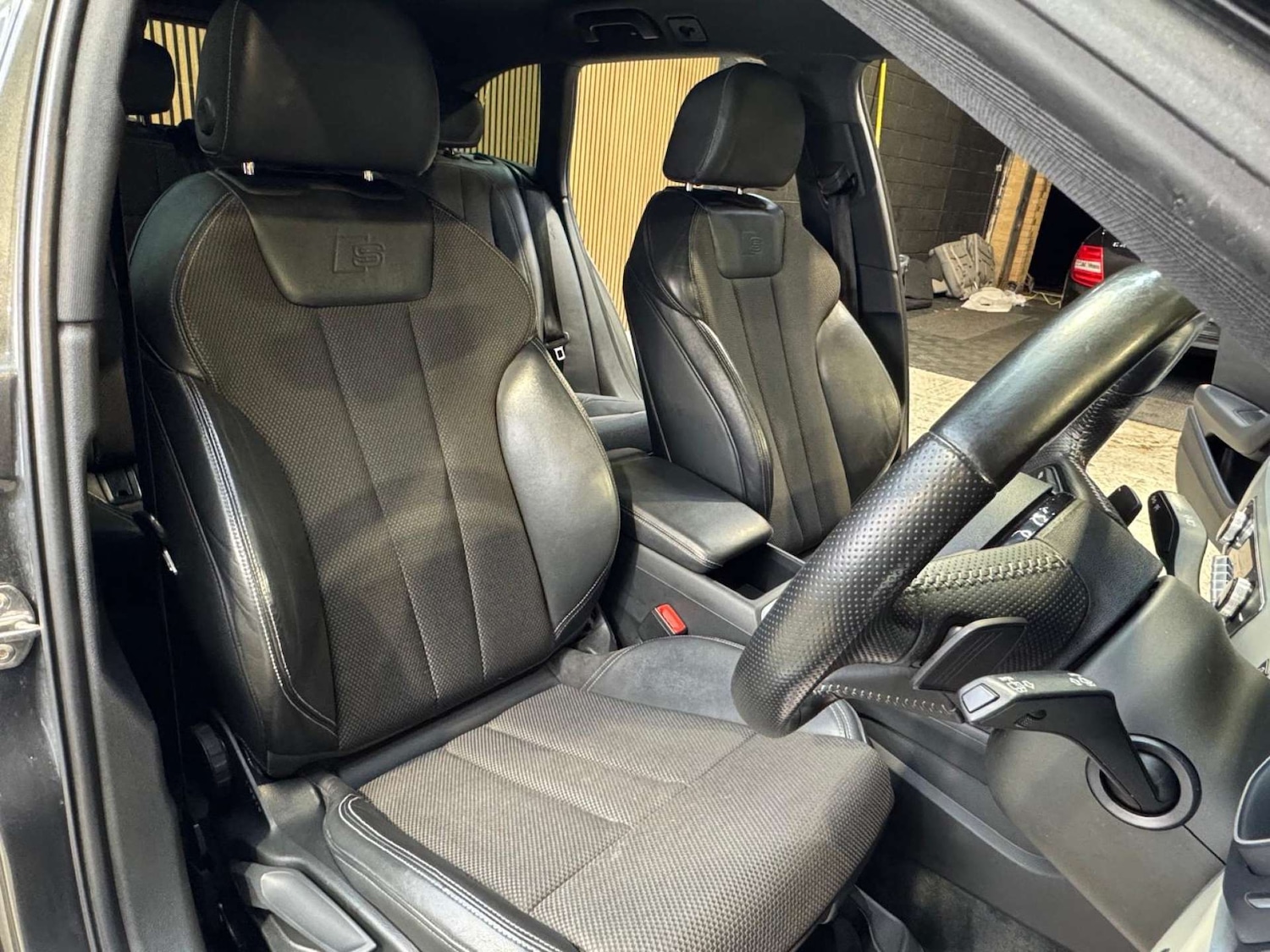 Used Audi A4 2016 for sale - 77310963: Photo 42