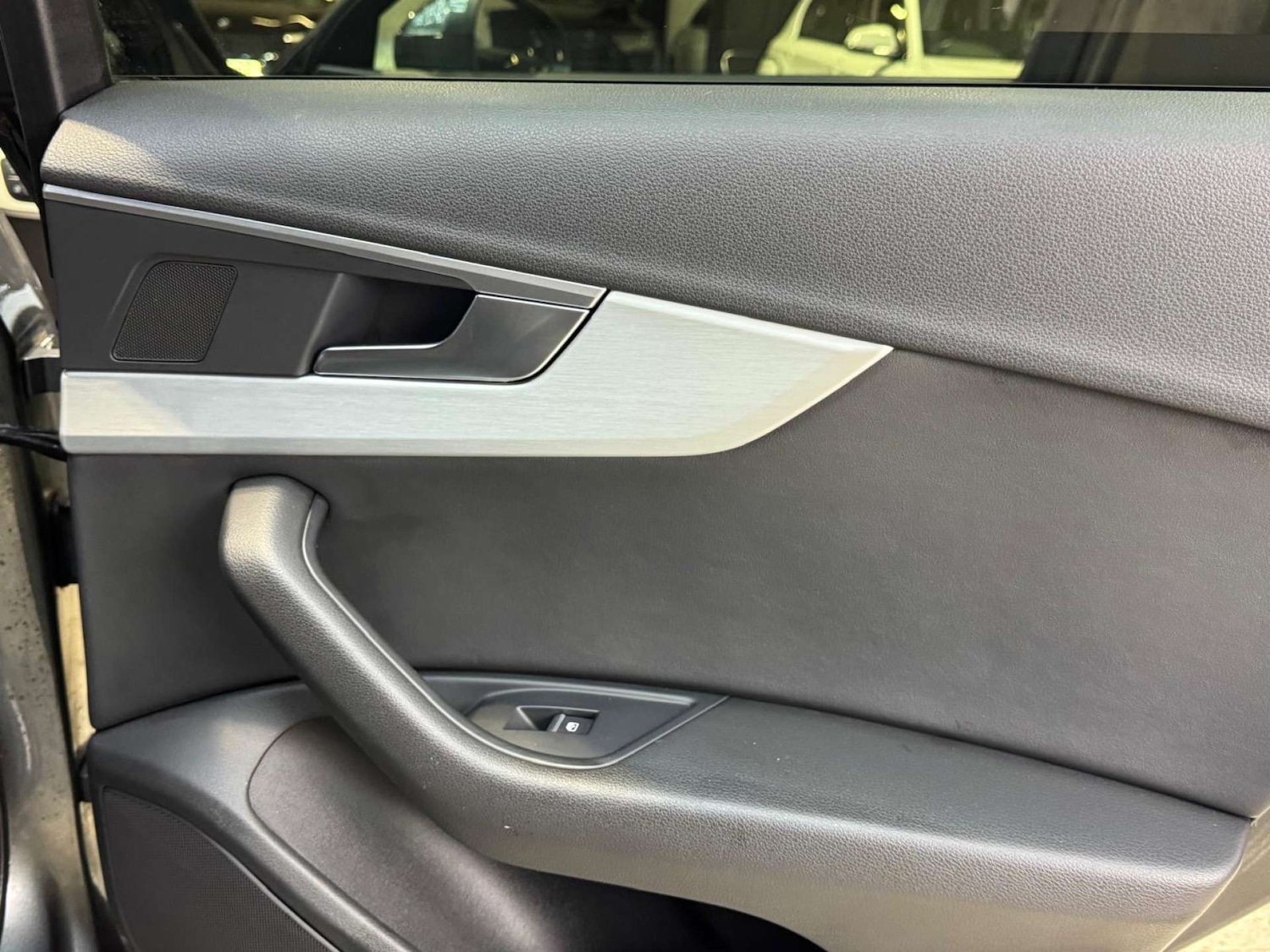 Used Audi A4 2016 for sale - 77310963: Photo 61