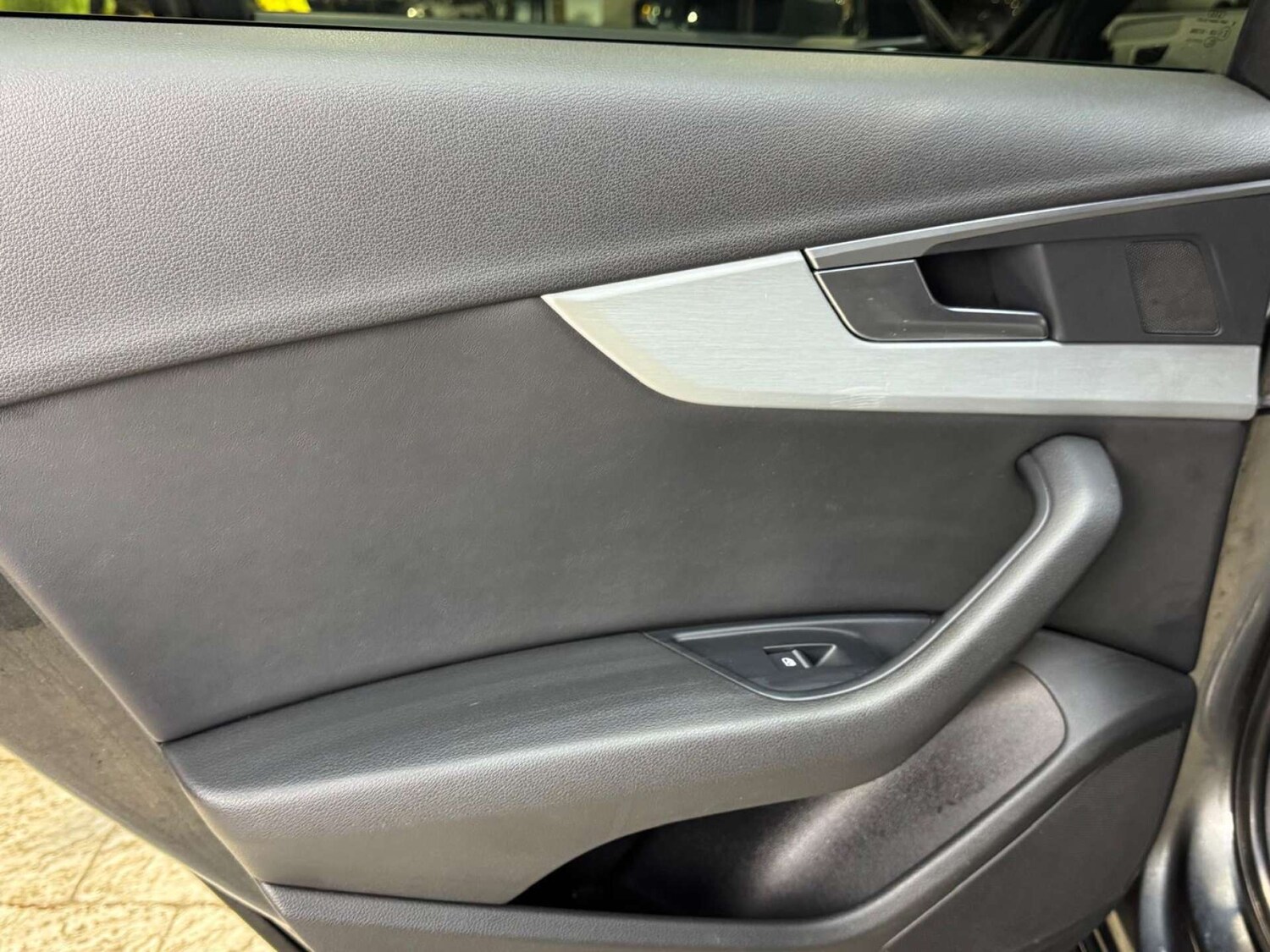 Used Audi A4 2016 for sale - 77310963: Photo 68