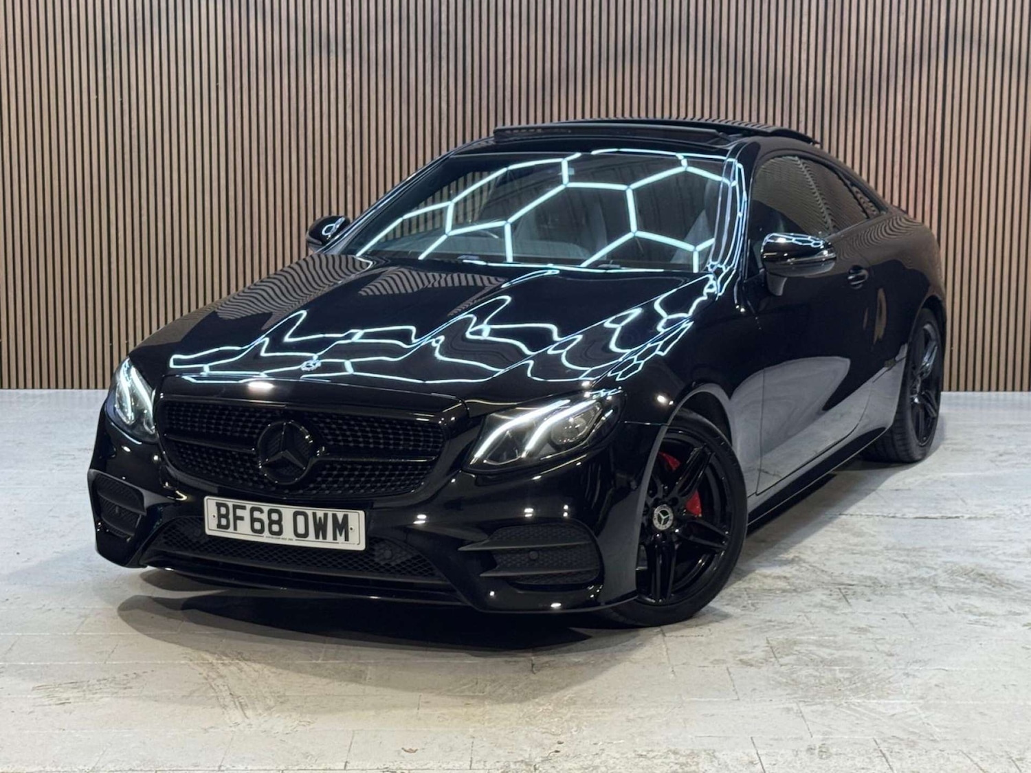 Used Mercedes-Benz E Class 2018 for sale - 76830953: Photo 4