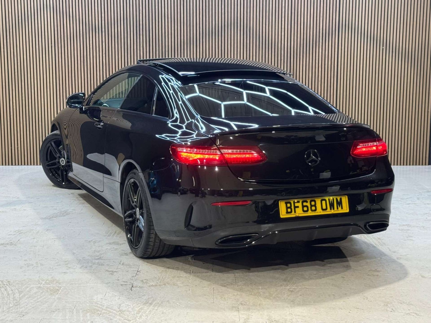 Used Mercedes-Benz E Class 2018 for sale - 76830953: Photo 5