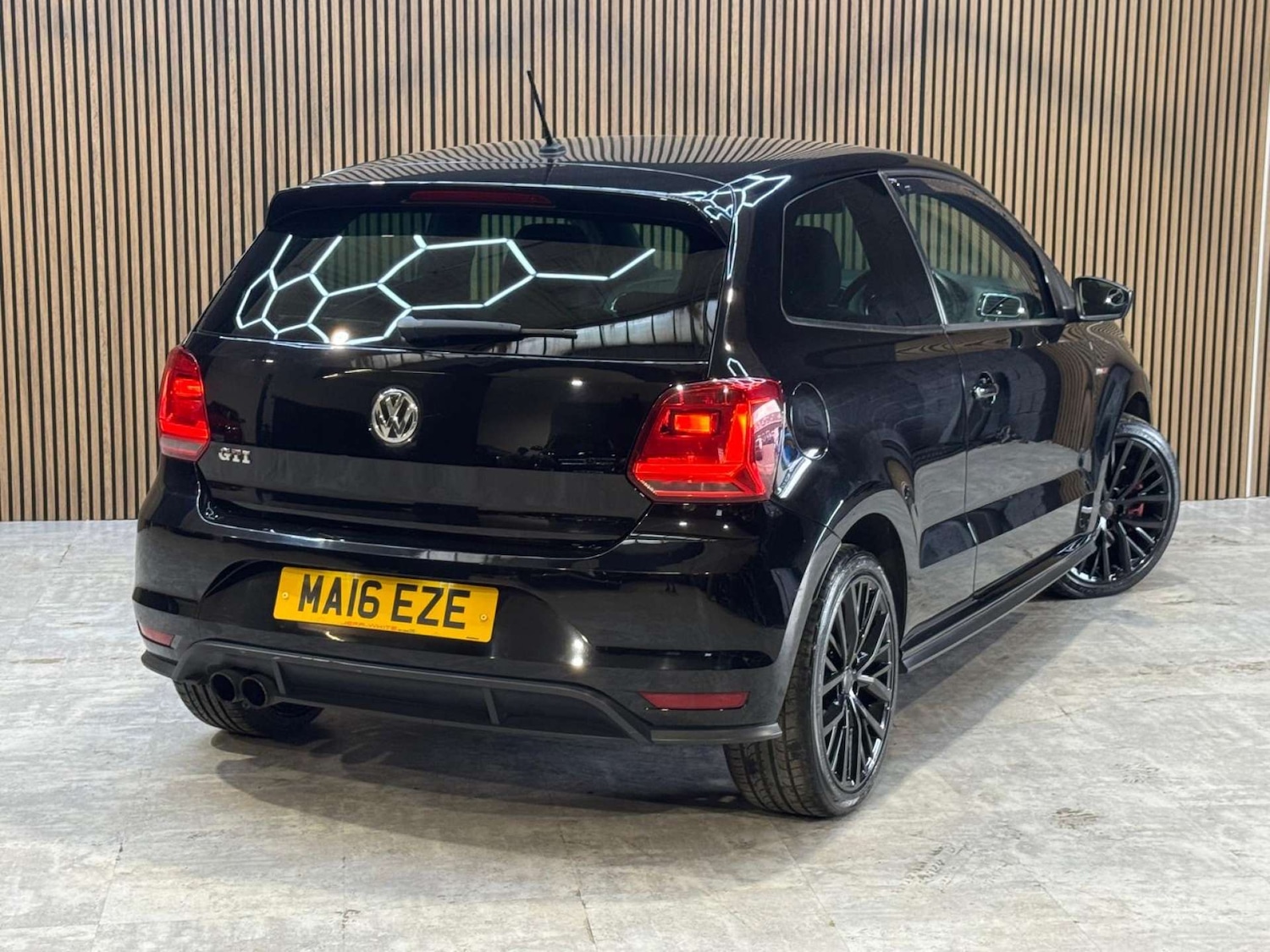 Used Volkswagen Polo 2016 for sale - 78172533: Photo 2