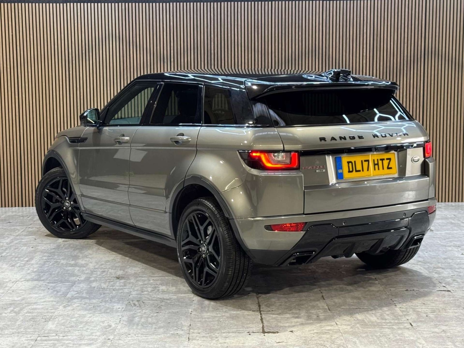 Used Land Rover Range Rover Evoque 2017 for sale - 77802718: Photo 25