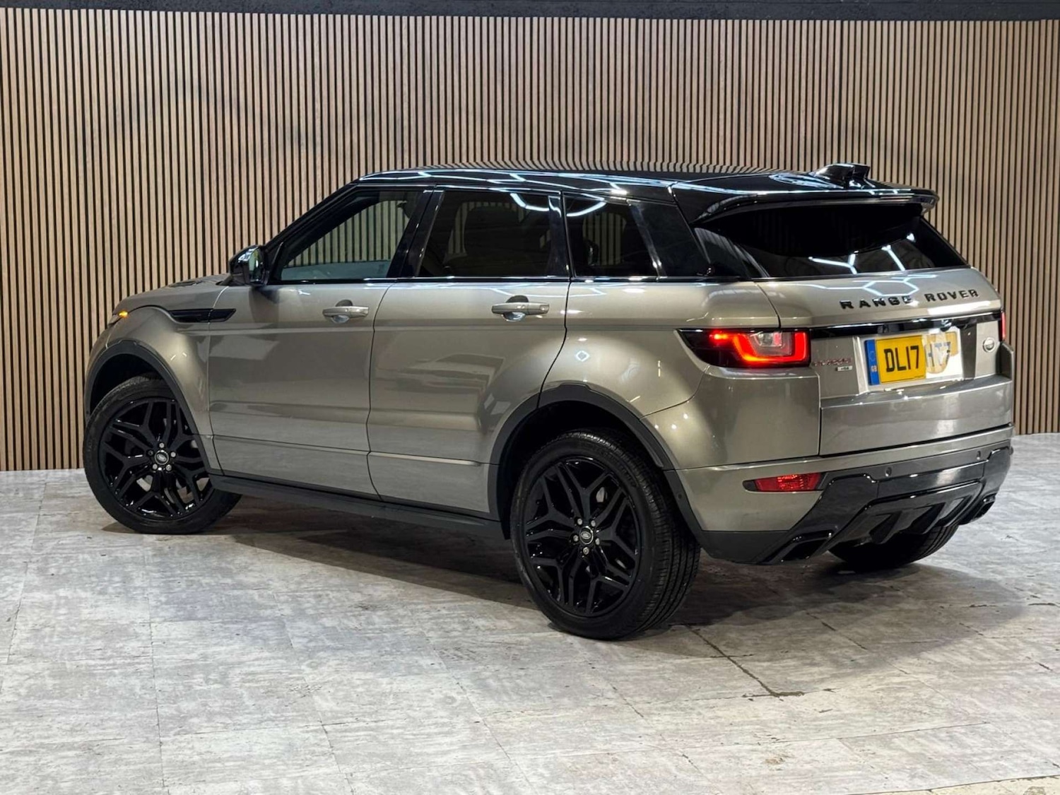 Used Land Rover Range Rover Evoque 2017 for sale - 77802718: Photo 29