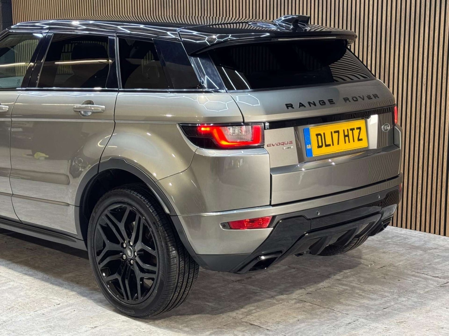 Used Land Rover Range Rover Evoque 2017 for sale - 77802718: Photo 31