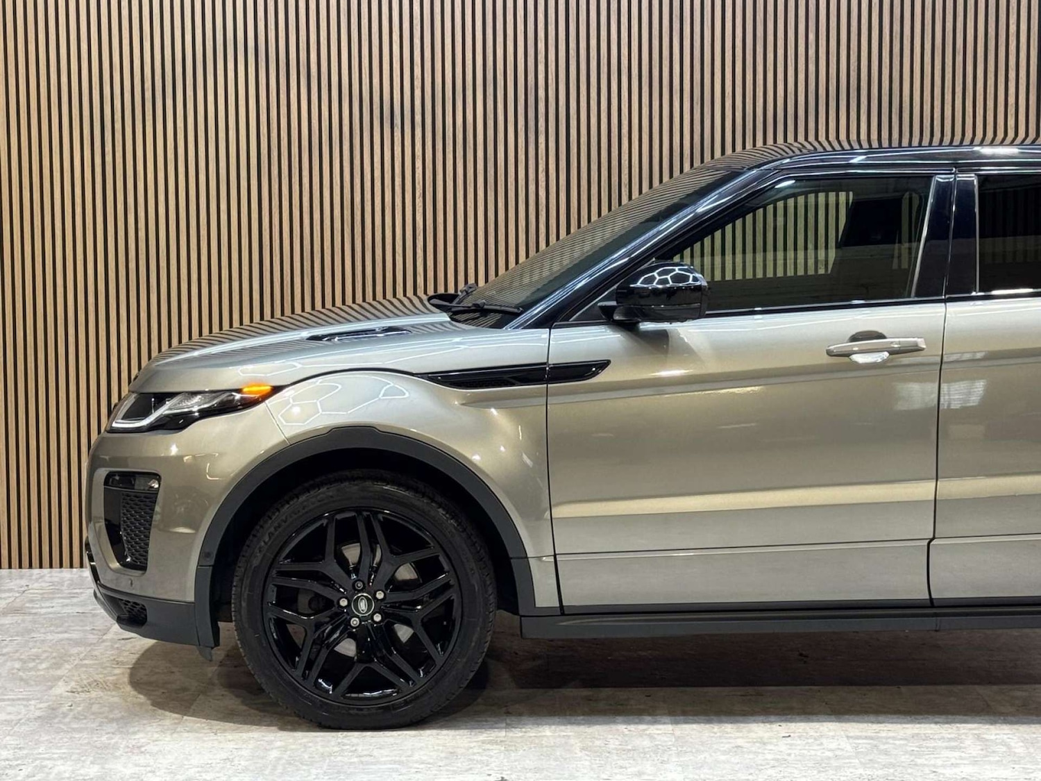 Used Land Rover Range Rover Evoque 2017 for sale - 77802718: Photo 32