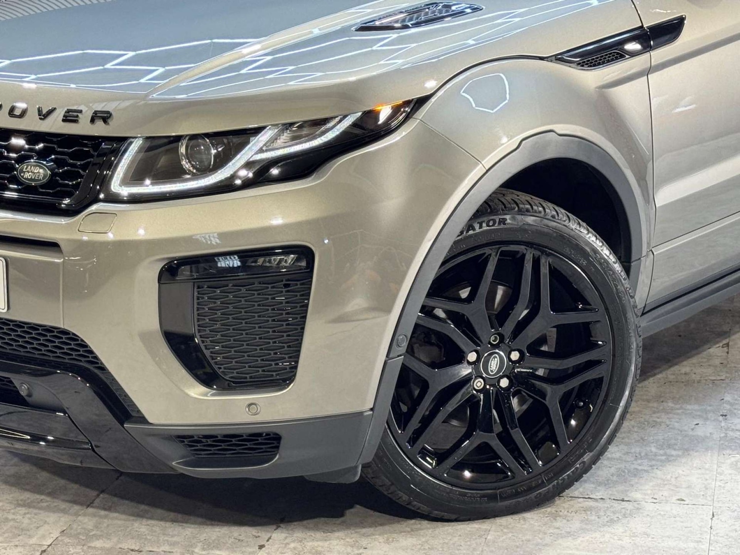 Used Land Rover Range Rover Evoque 2017 for sale - 77802718: Photo 39