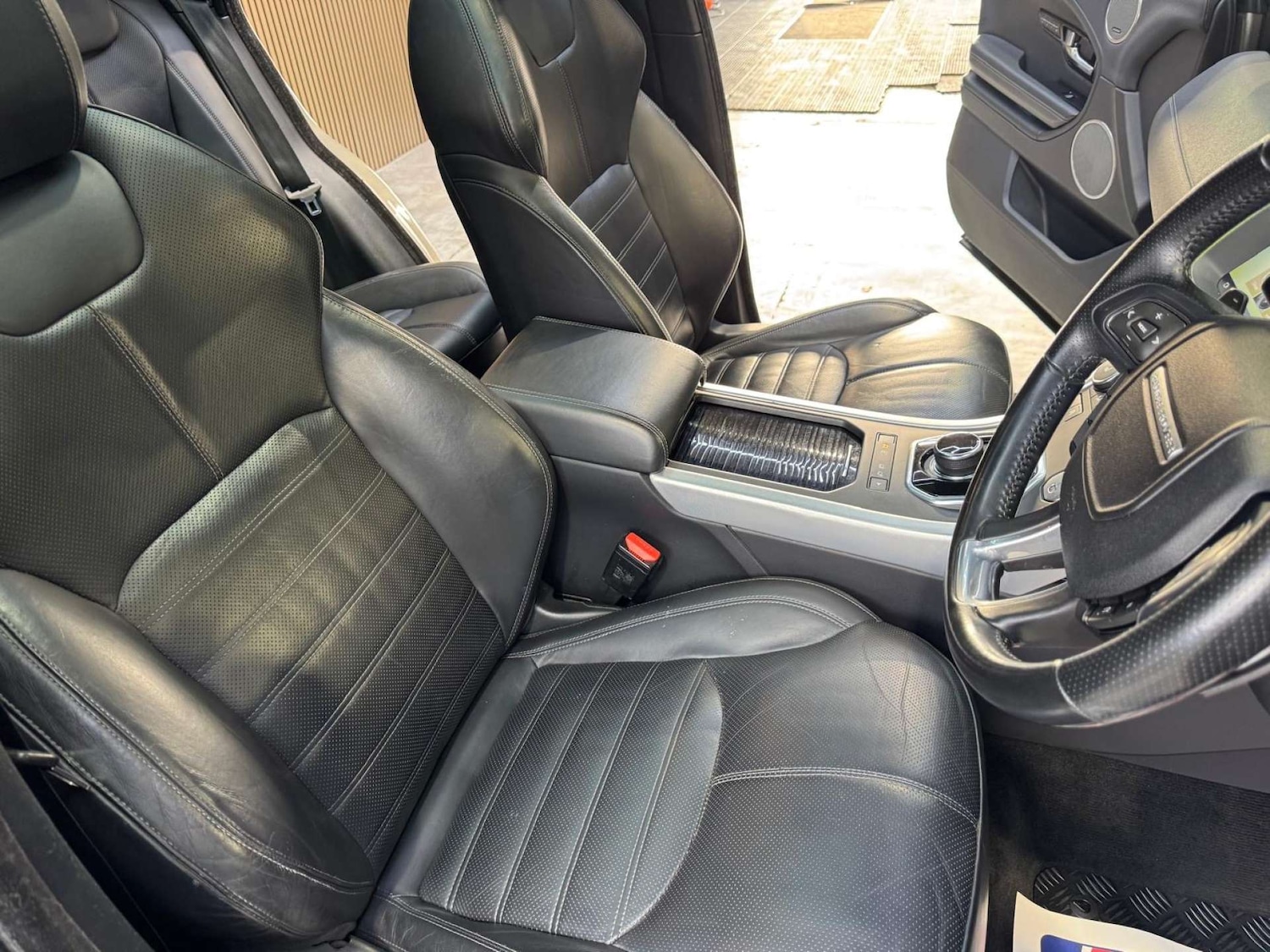 Used Land Rover Range Rover Evoque 2017 for sale - 77802718: Photo 44