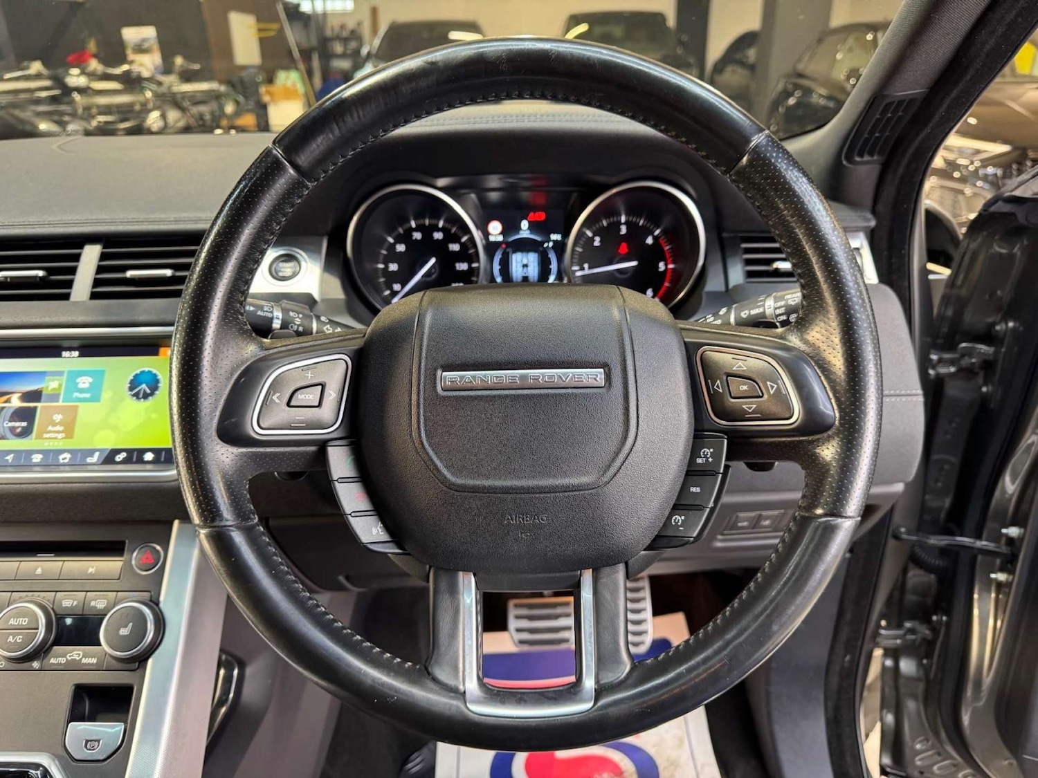 Used Land Rover Range Rover Evoque 2017 for sale - 77802718: Photo 46