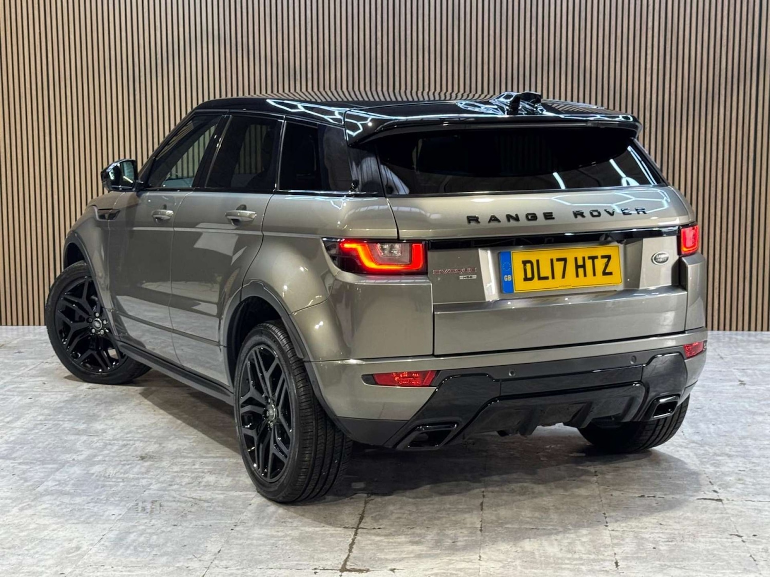 Used Land Rover Range Rover Evoque 2017 for sale - 77802718: Photo 5