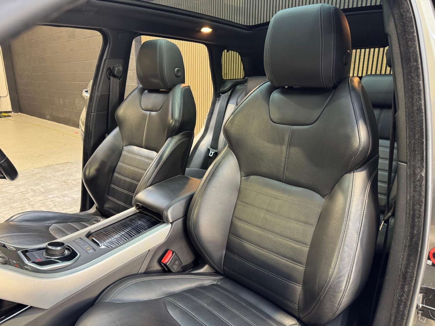 Used Land Rover Range Rover Evoque 2017 for sale - 77802718: Photo 73