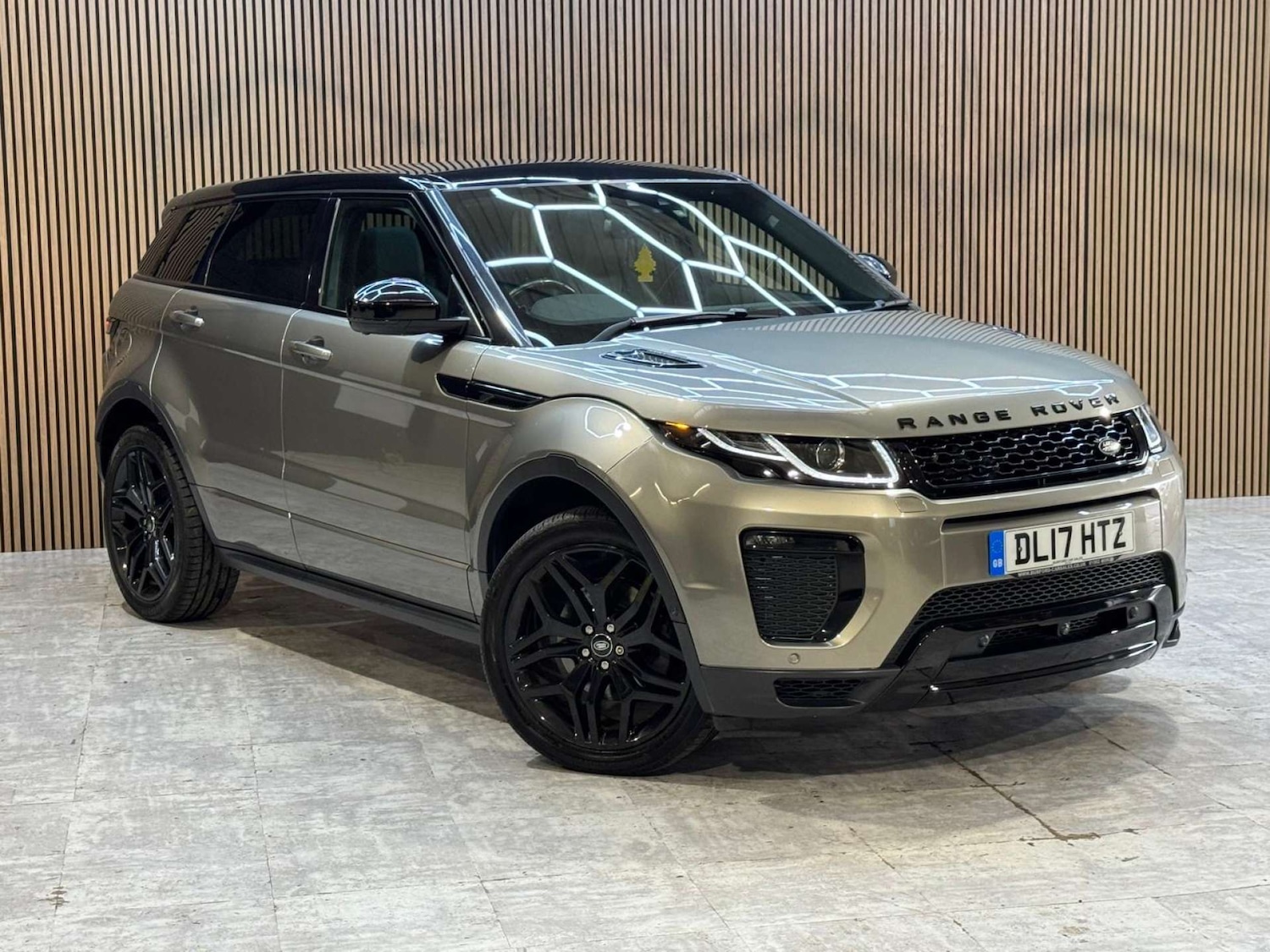 Used Land Rover Range Rover Evoque 2017 for sale - 77802718: Photo 8
