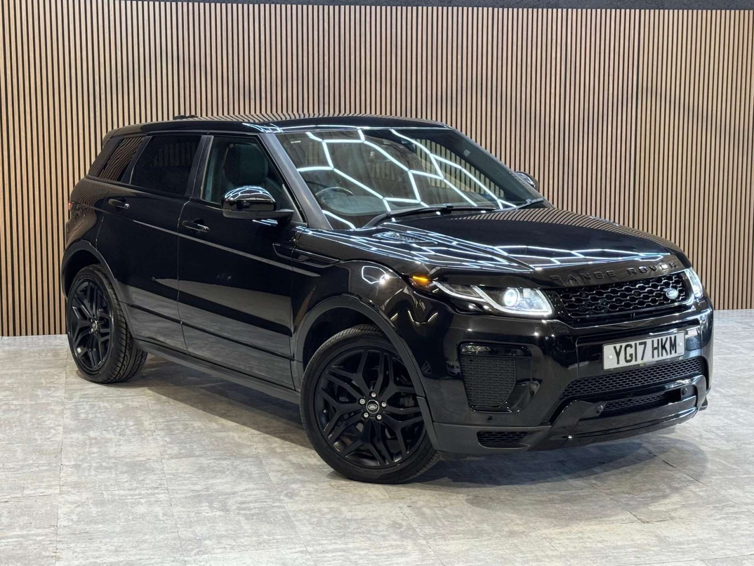 Used Land Rover Range Rover Evoque 2017 for sale - 77990077: Photo 12