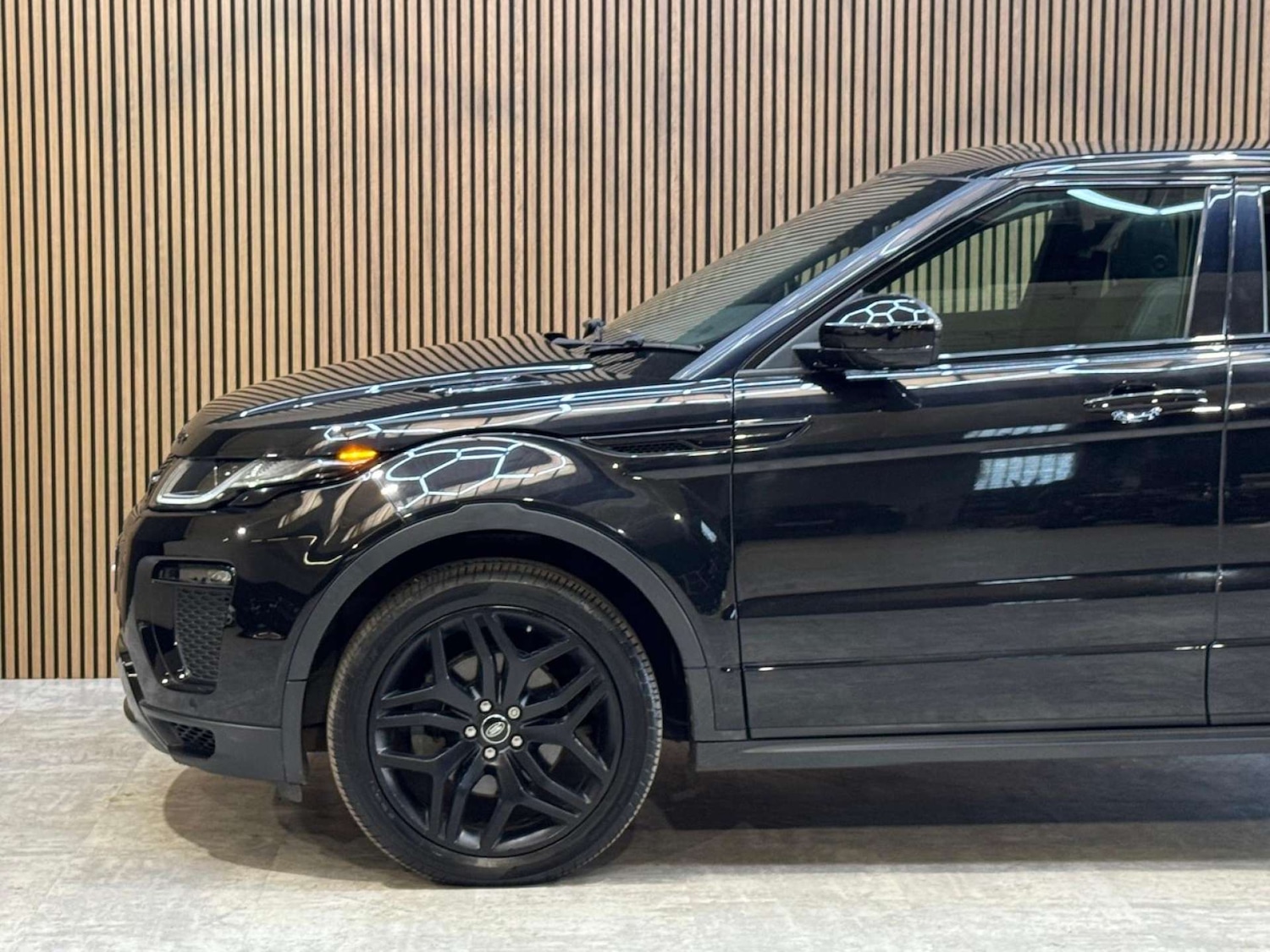 Used Land Rover Range Rover Evoque 2017 for sale - 77990077: Photo 30