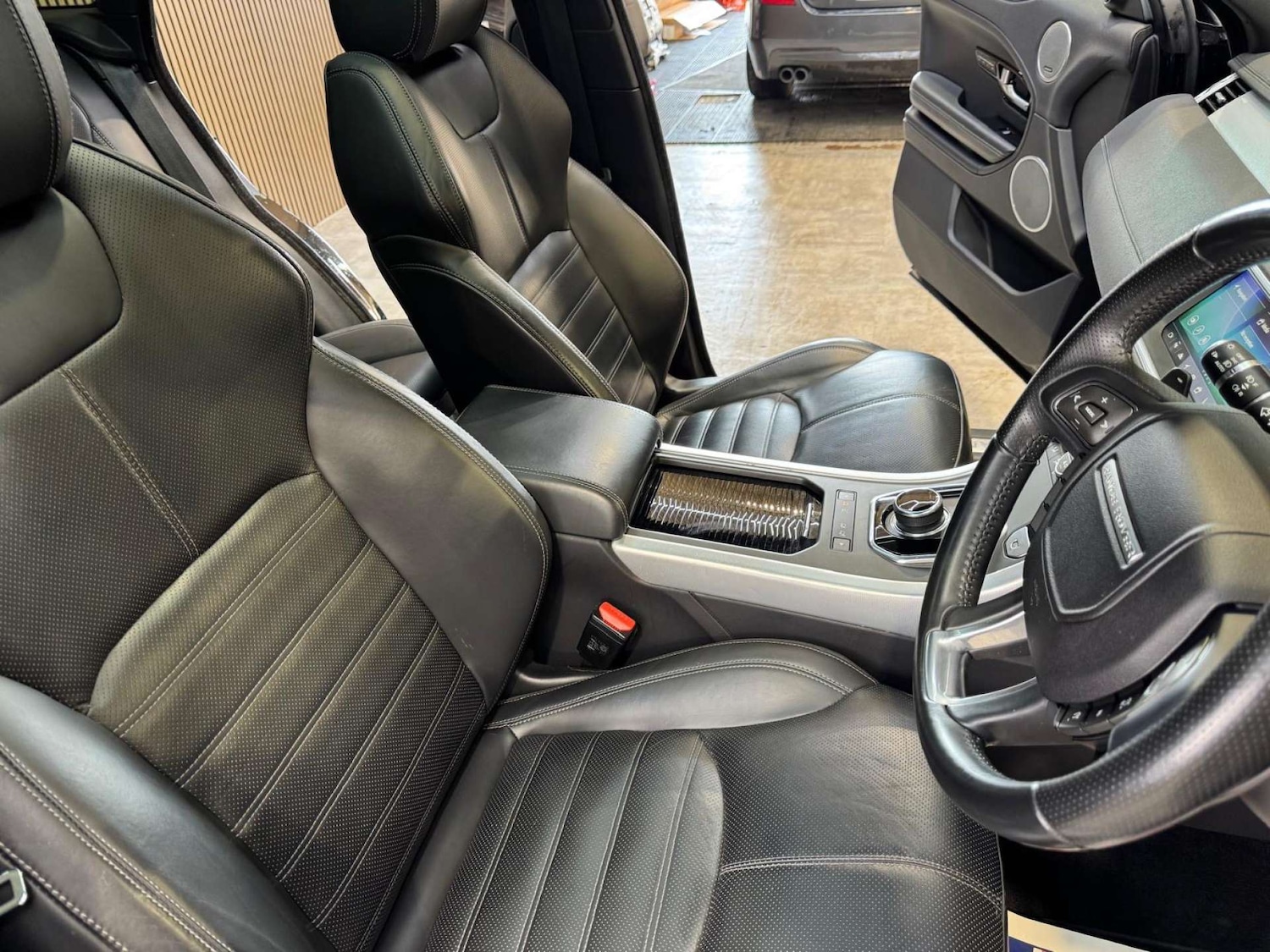 Used Land Rover Range Rover Evoque 2017 for sale - 77990077: Photo 43