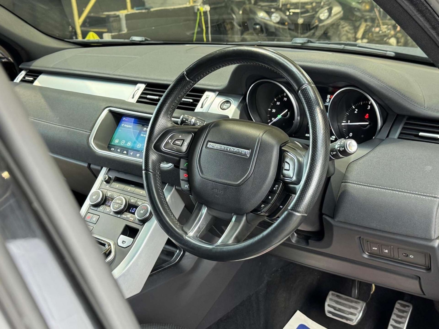 Used Land Rover Range Rover Evoque 2017 for sale - 77990077: Photo 45