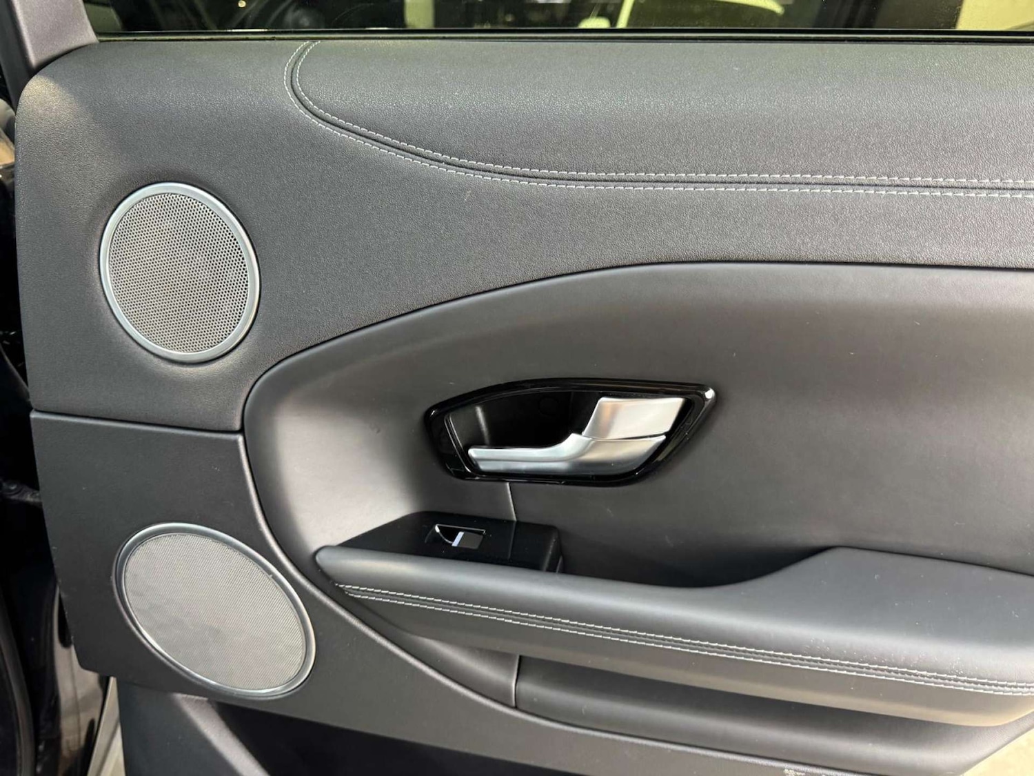 Used Land Rover Range Rover Evoque 2017 for sale - 77990077: Photo 66