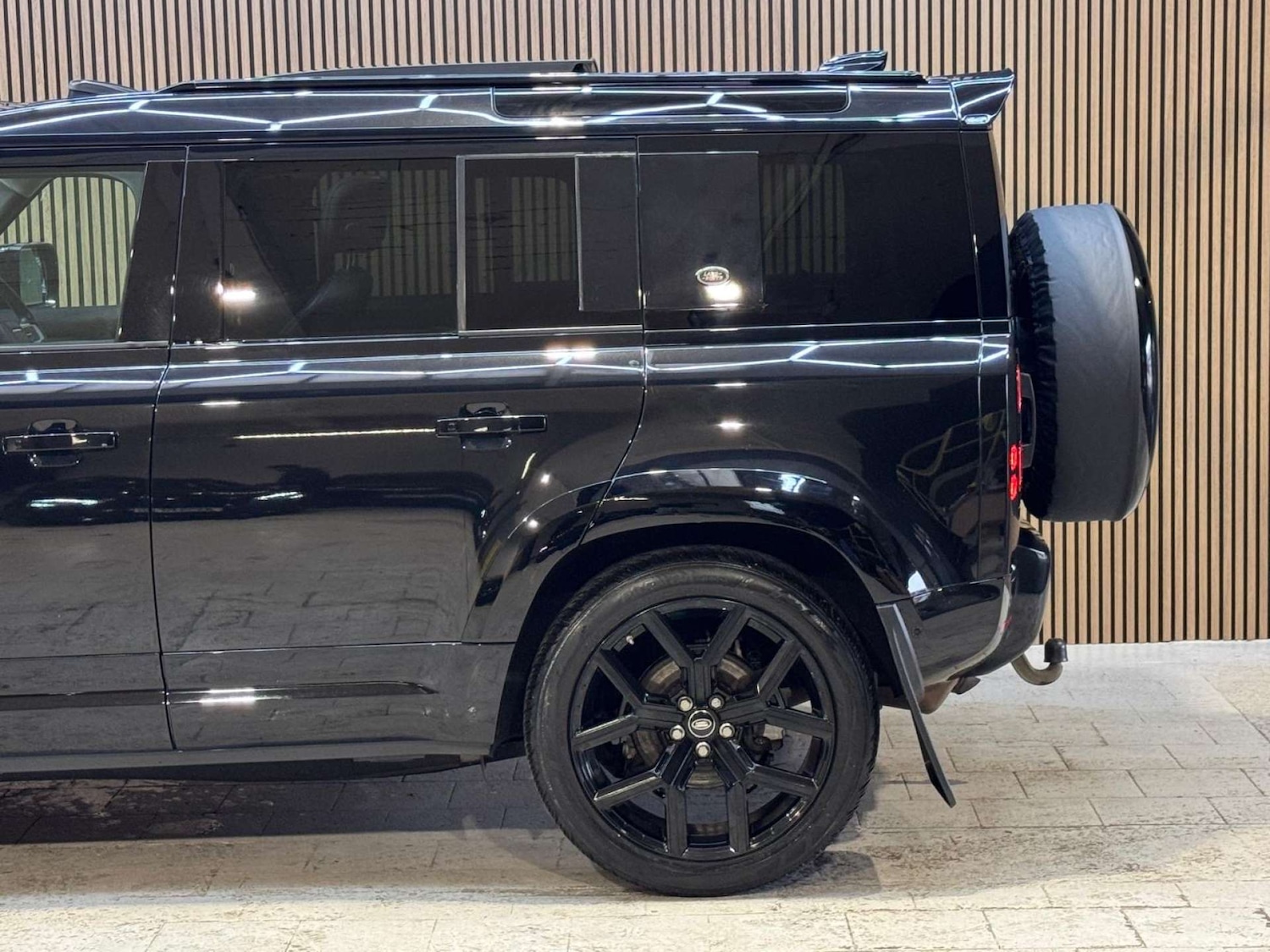 Used Land Rover Defender 2020 for sale - 77328634: Photo 28