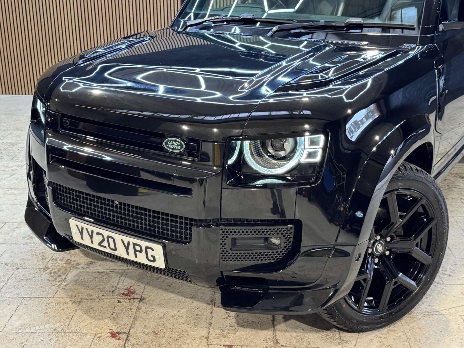 Used Land Rover Defender 2020 for sale - 77328634: Photo 37