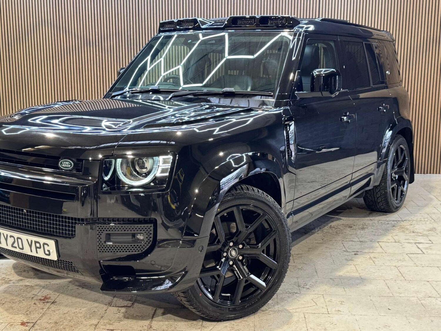 Used Land Rover Defender 2020 for sale - 77328634: Photo 41