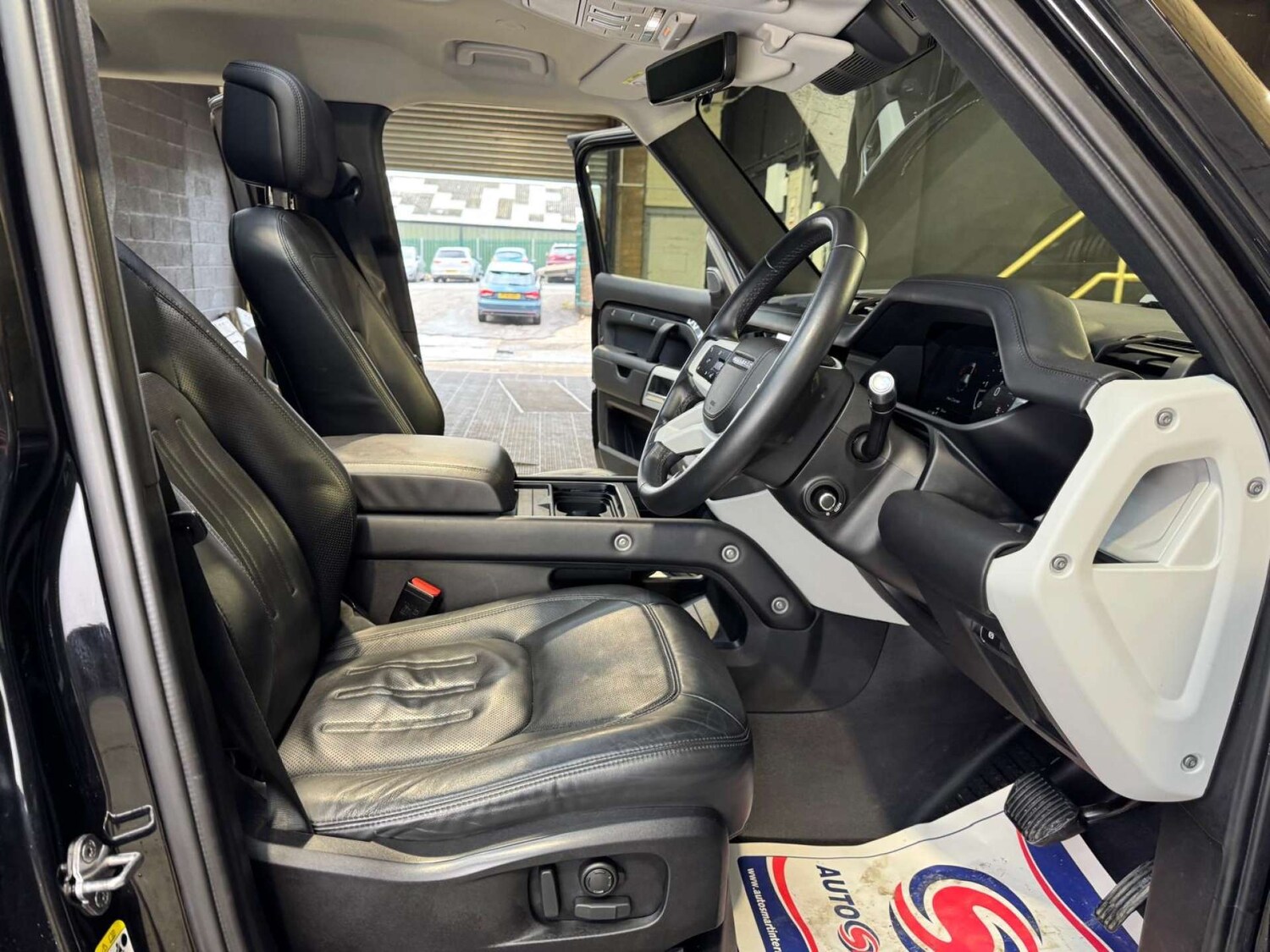 Used Land Rover Defender 2020 for sale - 77328634: Photo 46