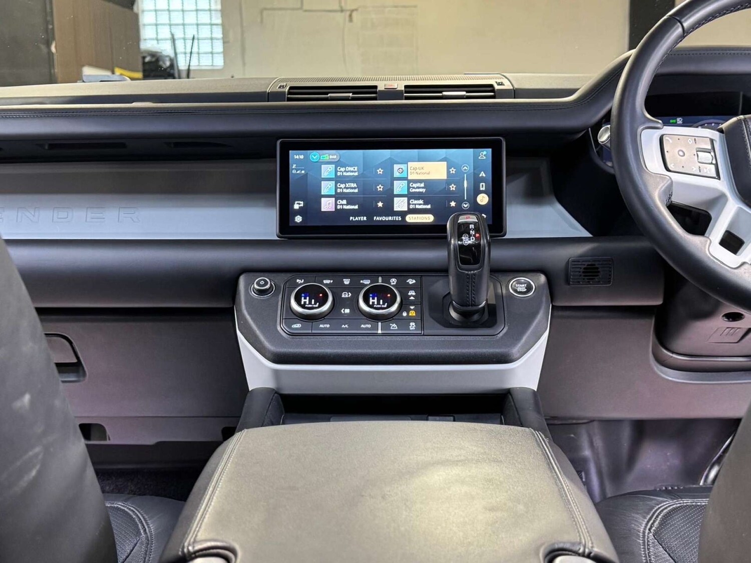 Used Land Rover Defender 2020 for sale - 77328634: Photo 47