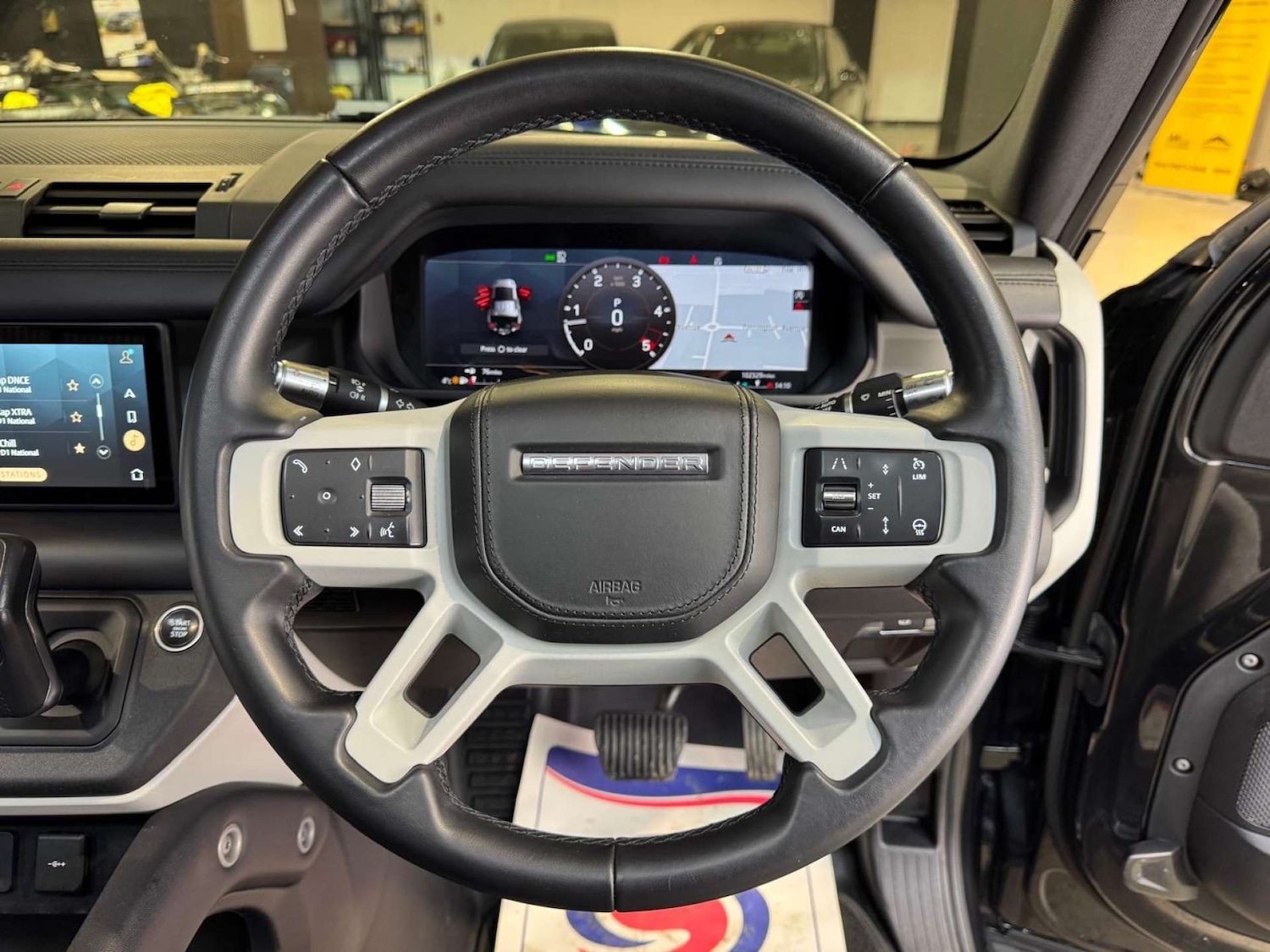 Used Land Rover Defender 2020 for sale - 77328634: Photo 49