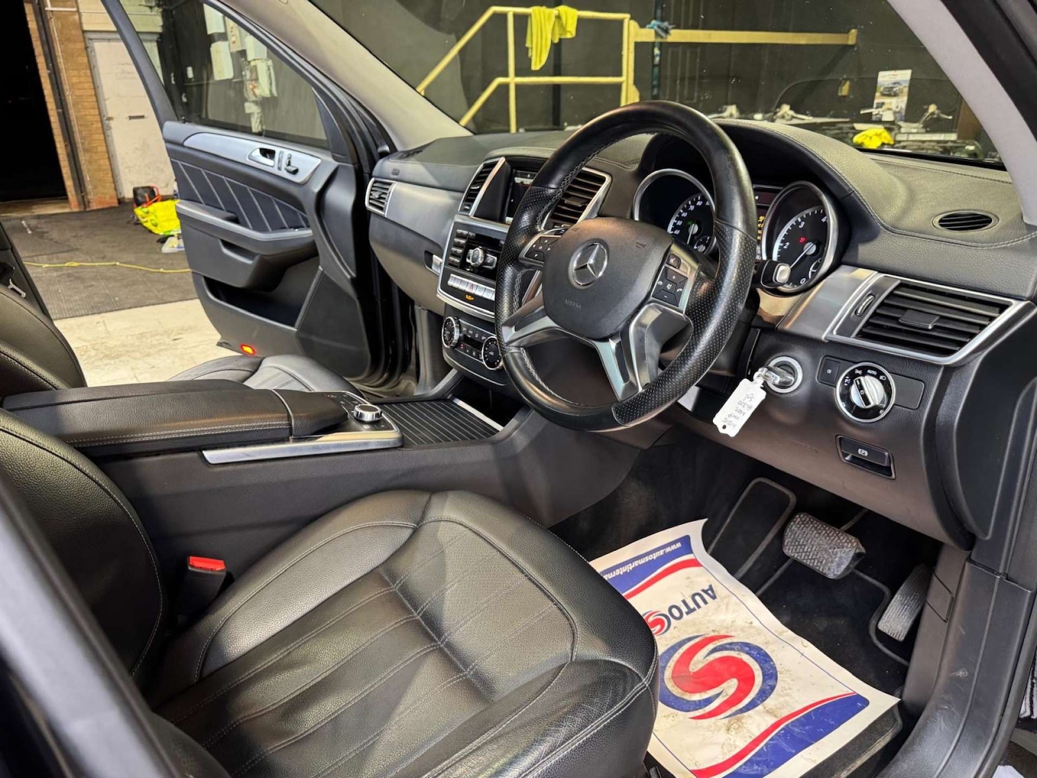 Used Mercedes-Benz GL Class 2015 for sale - 77581148: Photo 3