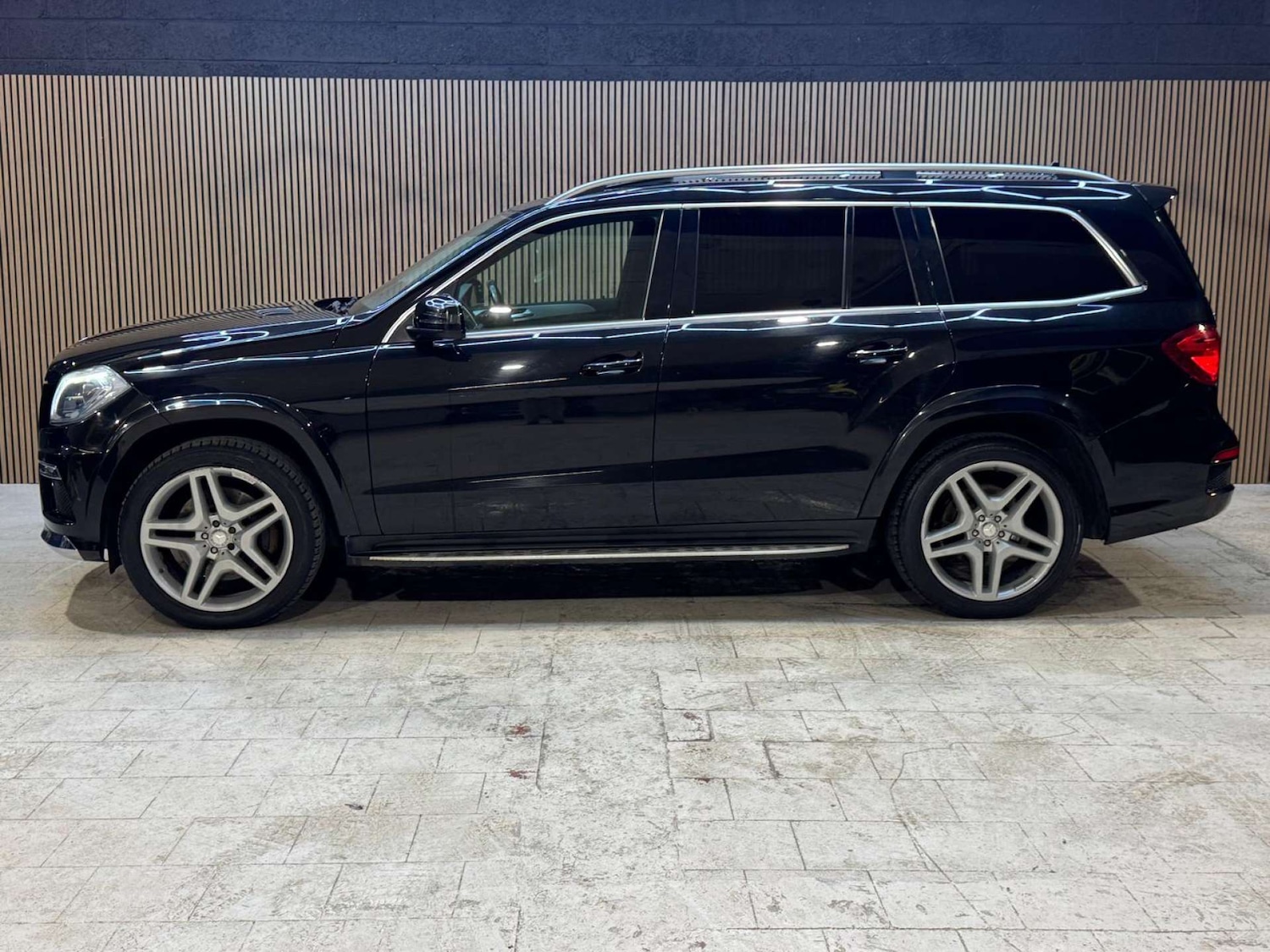 Used Mercedes-Benz GL Class 2015 for sale - 77581148: Photo 33