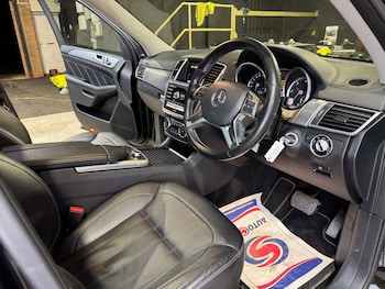 Used Mercedes-Benz GL Class 2015 for sale - 77581148: Photo