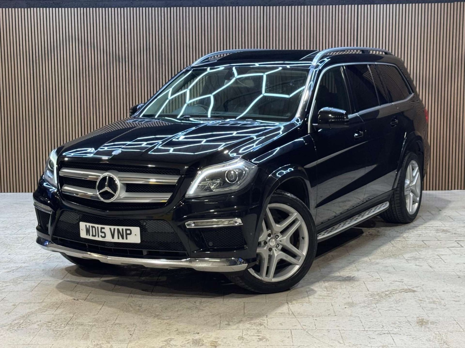 Used Mercedes-Benz GL Class 2015 for sale - 77581148: Photo 4