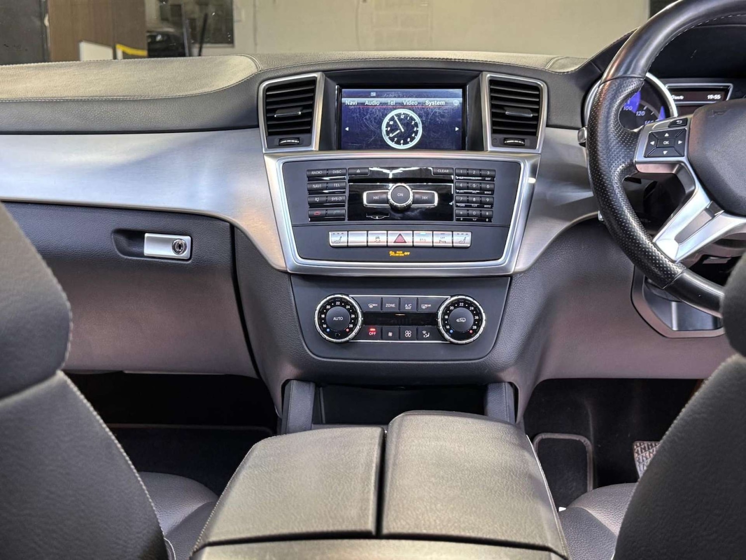 Used Mercedes-Benz GL Class 2015 for sale - 77581148: Photo 50