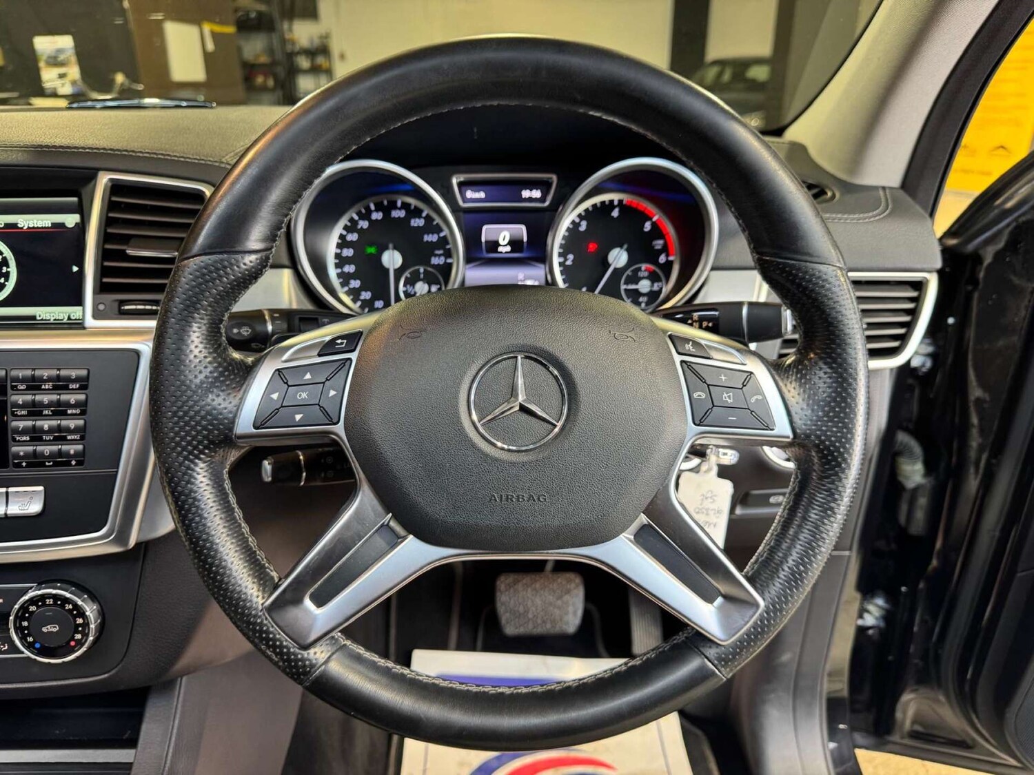 Used Mercedes-Benz GL Class 2015 for sale - 77581148: Photo 52