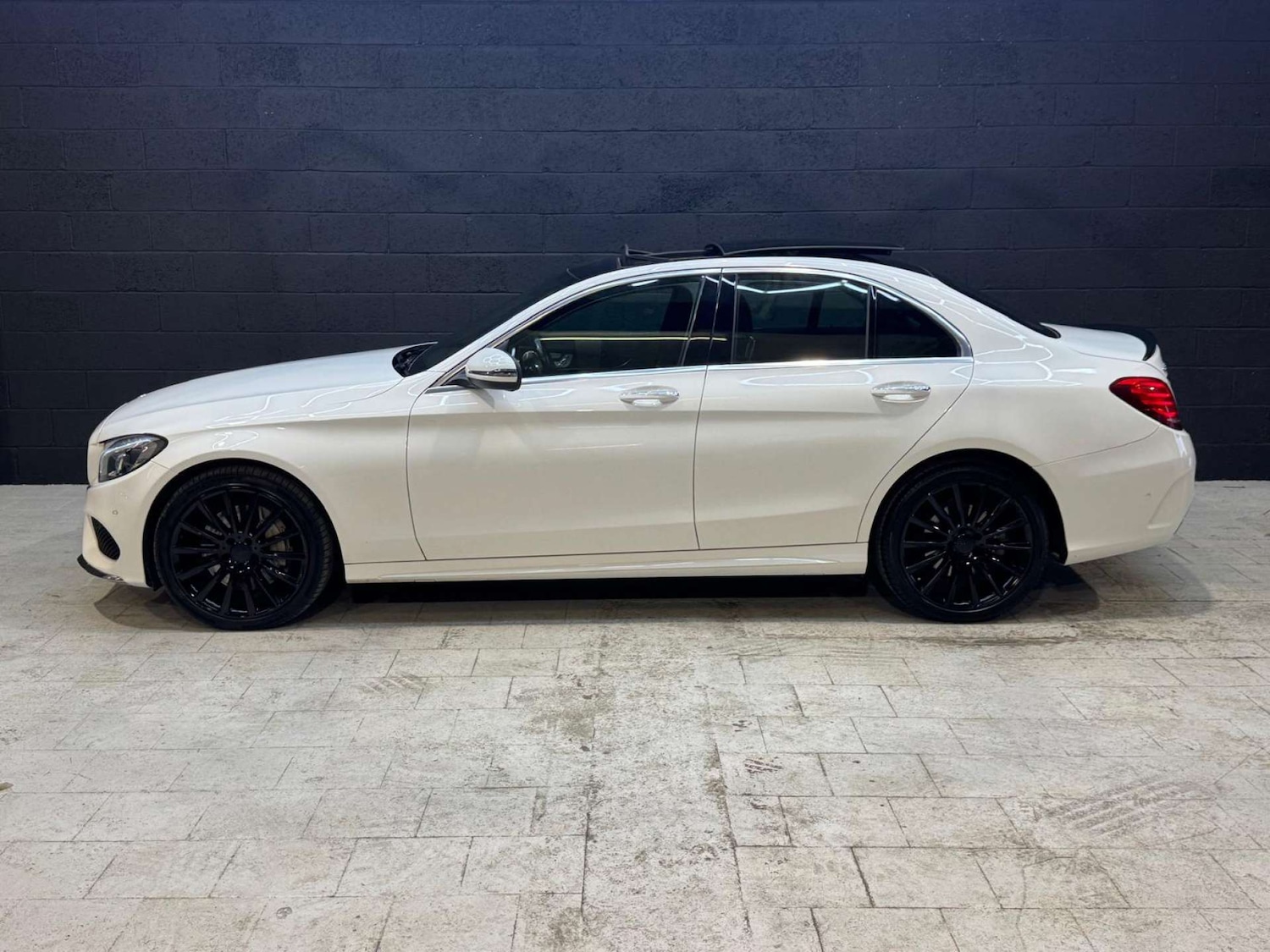 Used Mercedes-Benz C Class 2017 for sale - 76602227: Photo 28