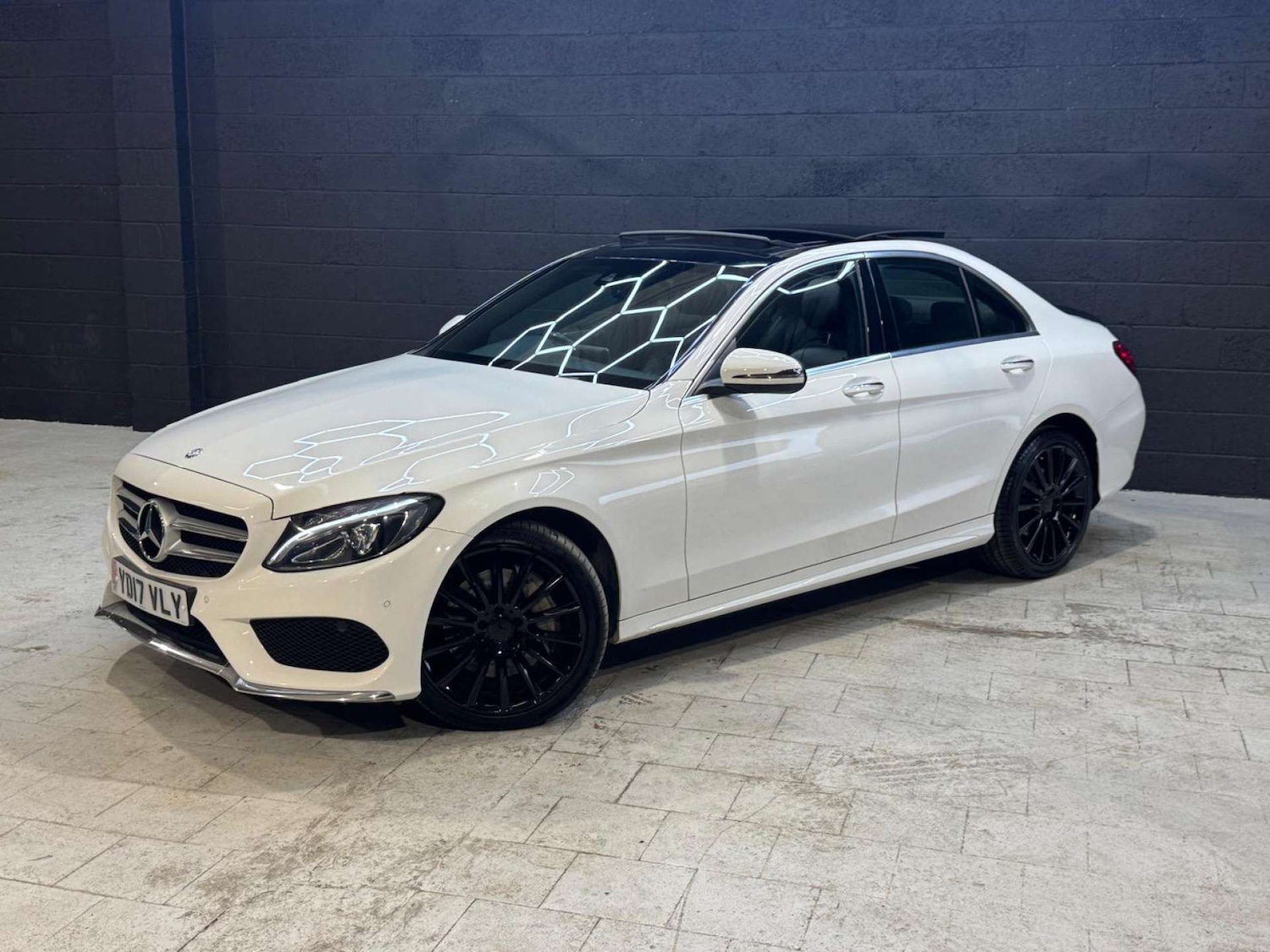 Used Mercedes-Benz C Class 2017 for sale - 76602227: Photo 36