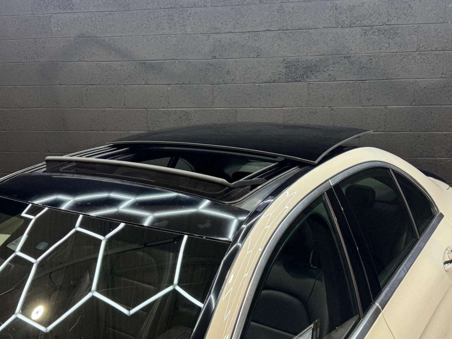 Used Mercedes-Benz C Class 2017 for sale - 76602227: Photo 42